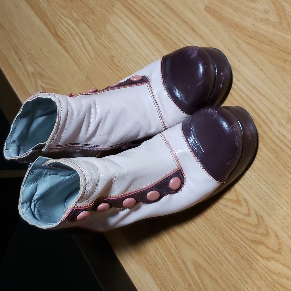 Unique heels Sz 8